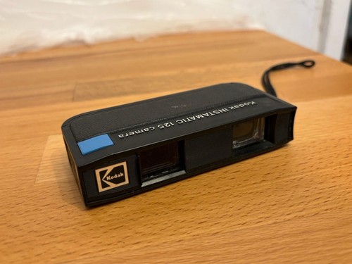Cámara Kodak Instamatic 125 110 mm de colección extremadamente RARA (1976) - Imagen 18 de 19