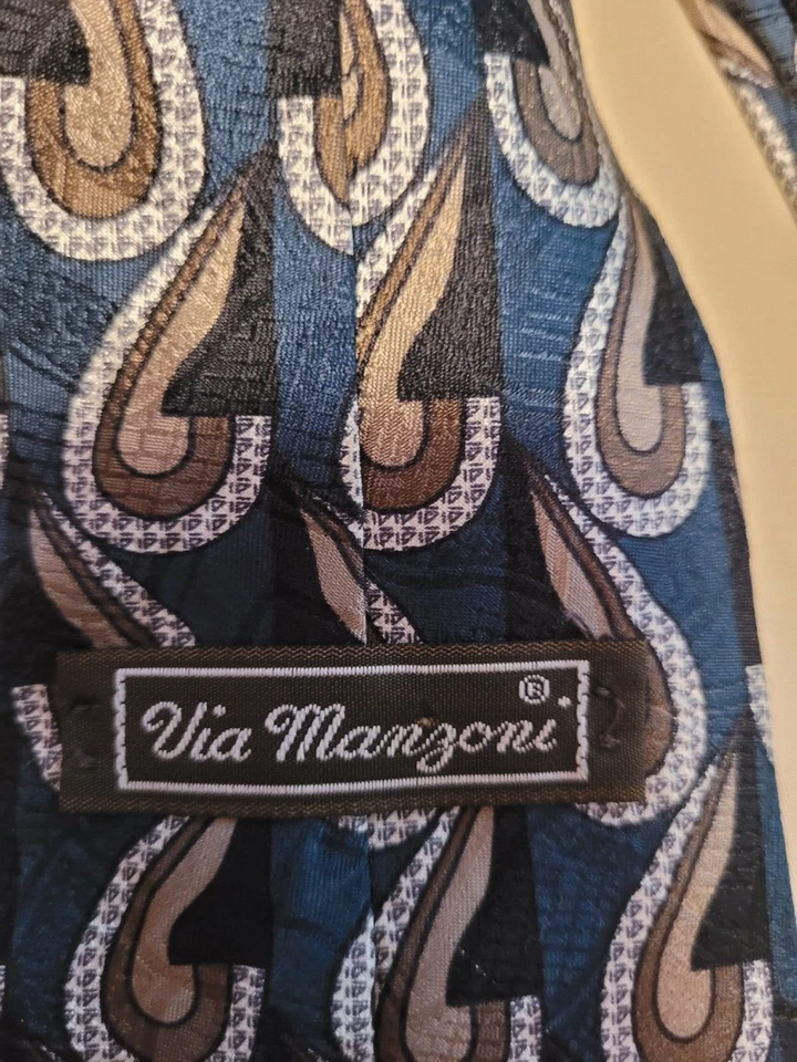 Lot of 3 Via Manzoni 100% Italian Silk Men's Neckties Made in The USA - Image 4 of 4
