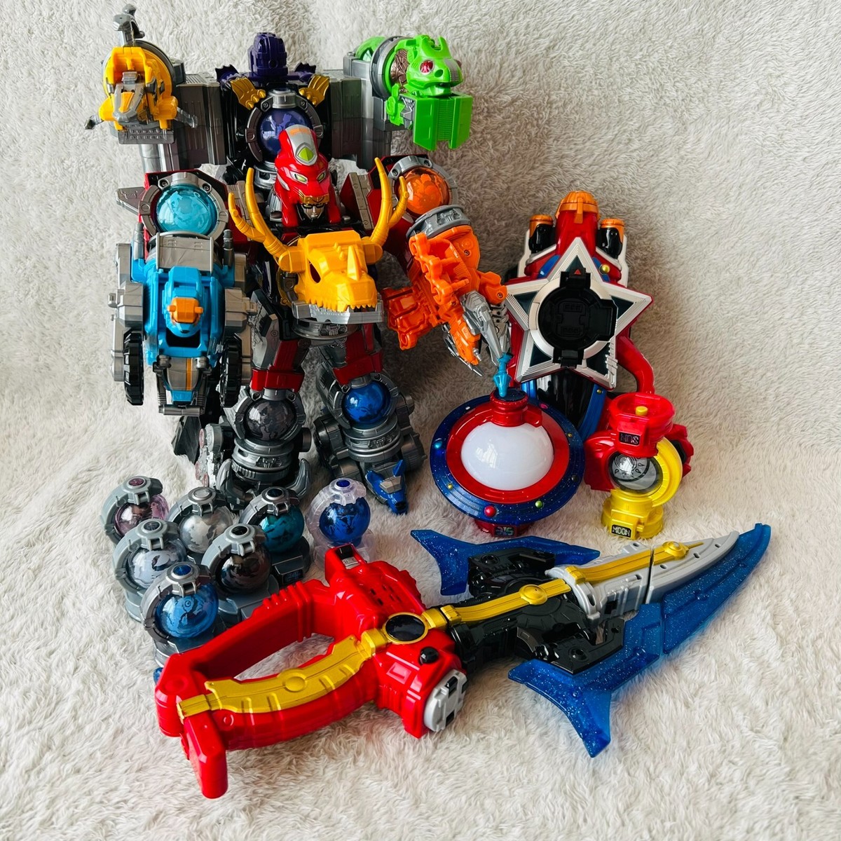 BANDAI Japan DX Megazord Power Rangers Cosmic Fury Sentai