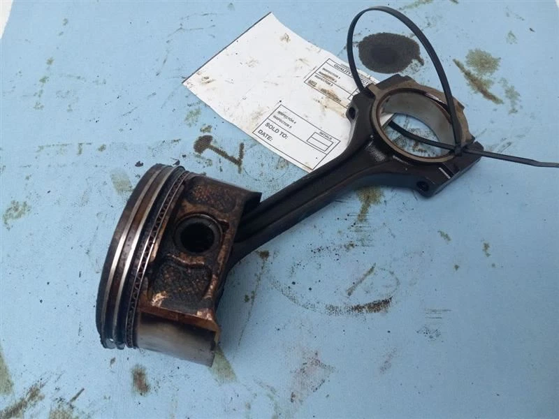 Ford Expedition 2005 pistón Foto 4 de 4