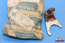 NOS Yamaha OEM Shift Fork 2 1990-1998 RT180 1982-1983 YT175 2A6-18512-00