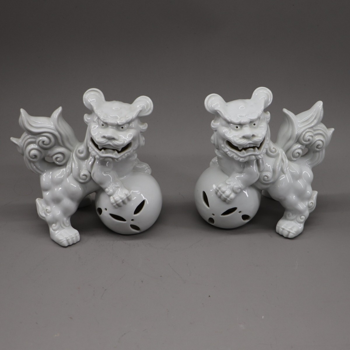 Pair of Toyo Porcelain Chinese Fu Dogs Lucky Dog Statue Made in