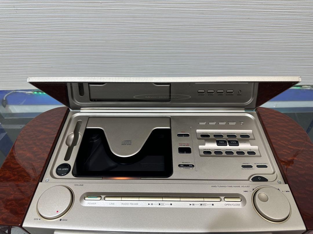 SONY MD-7000 CELEBRITYⅡ　 CD/MD/ラジオ/AUX SONY MD-7000 CELEBRITYⅡ CD/MD/ラジオ/AUX - オーディオ機器