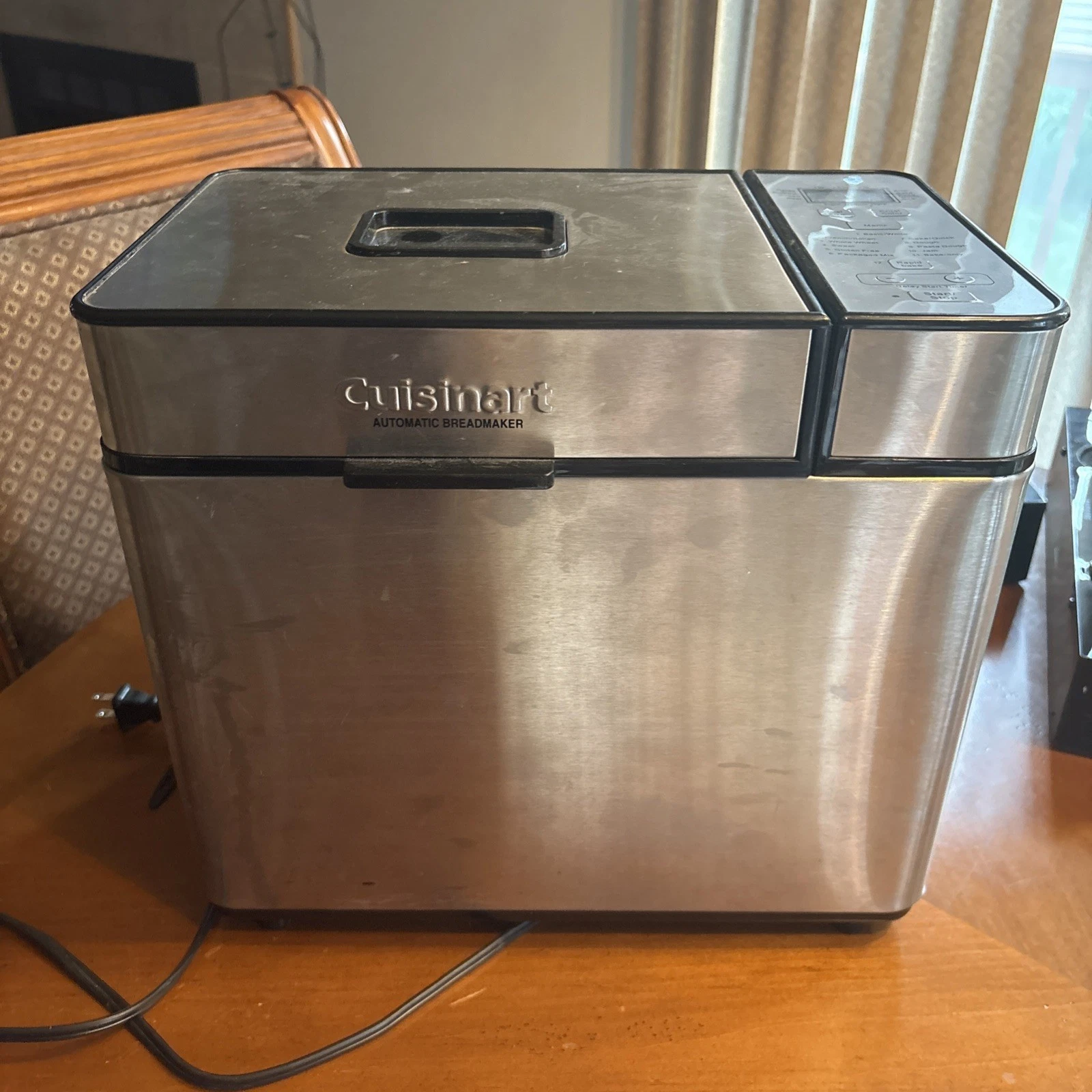 Cuisinart Programmable CBK-100 2 LB Bread Maker Compact Automatic Tested
Opens in a new window or ta