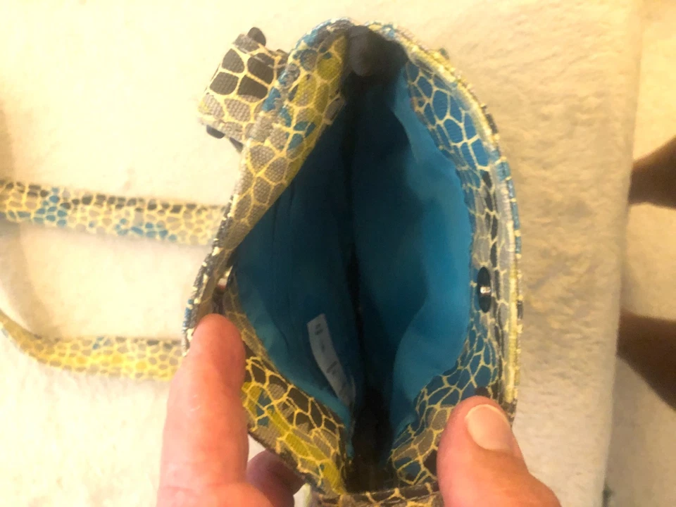 KAVU Keeper Sling Canvas Crossbody Bag Multi Color Mini Purse Woman’s - Image 4 of 4