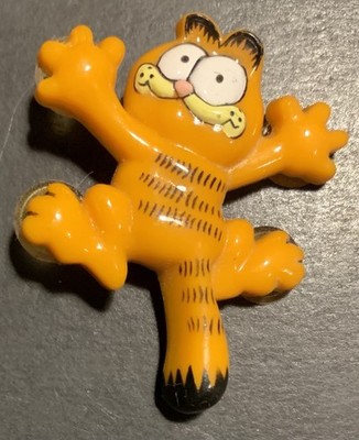 Vintage GARFIELD Brooch Pin with Suction Cup Paws