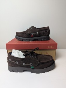 Kickers Brown Lennon Genuine Moccasins BoatShoe Genuine Leather AM Mens Size 11. Kickers Lennon boat shoes in brown exclusive to ASOS | ASOS main image 2