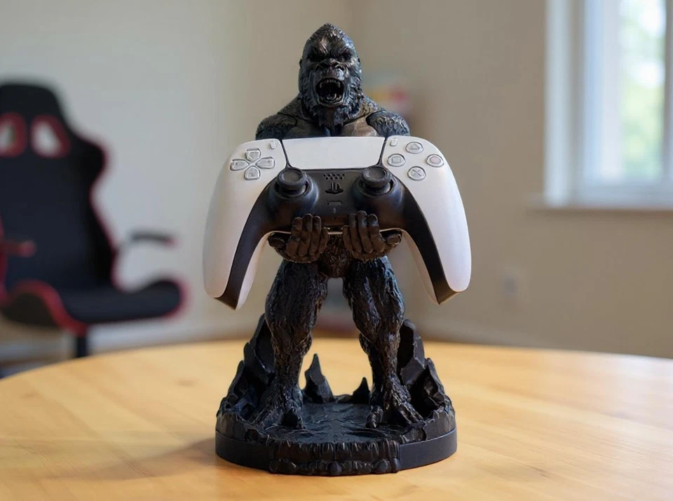 King Kong Gorilla Controller Stand for PS5 & Xbox | Universal Gamepad Holder - Image 4 of 4