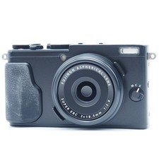  USED Excellent   Fujifilm X70 Digital Camera Black X70-B APS-C Compact