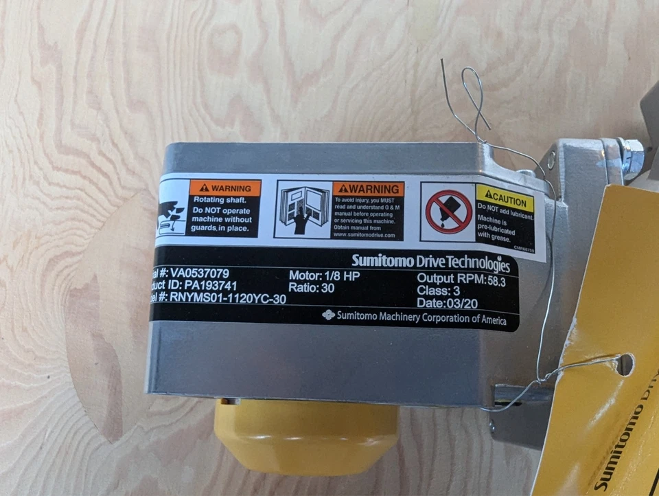 Motorreductor Sumitomo TC-FX - 230/460v 1/8 hp 58,3 RPM Foto 4 de 4