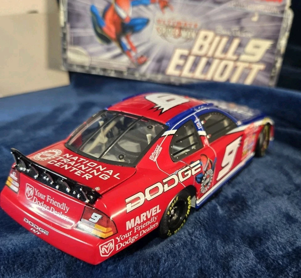 2001 Bill Elliott #9 Ultimate Spiderman Dodge 1/24 NASCAR Diecast - Image 4 of 4