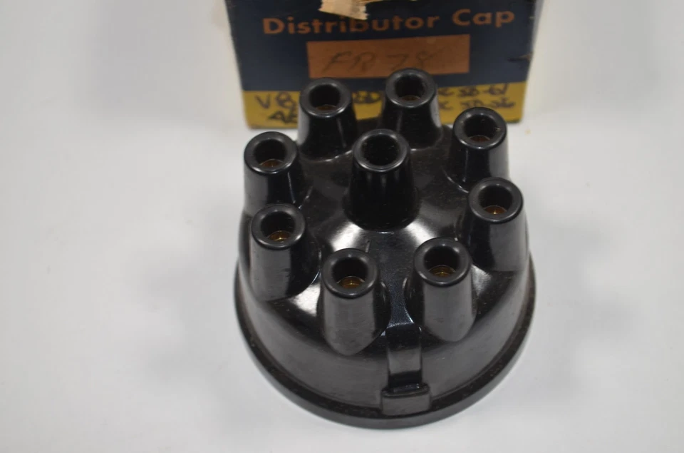 1948-1959 FORD 1956-1961 IHC 1950-1956 LLINCOLN NOS GP V8 КРЫШКА ДИСТРИБЬЮТОРА - Изображение 2 из 4