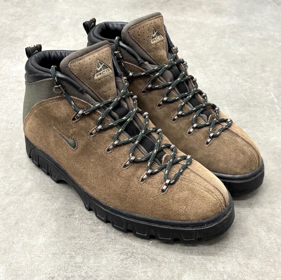 Vintage 90s Nike ACG Gimli Hiking Boots Men's US 10 Brown Suede