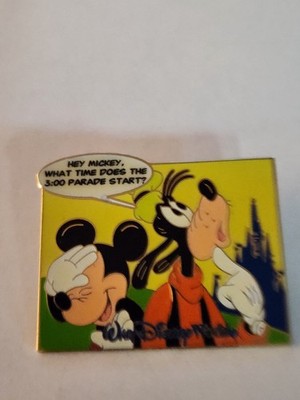 Disney pin Mickey & Pluto ''When Does The 3:00 Parade Start'' Cast Member LE 1000