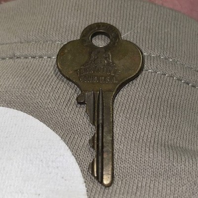 Vintage Terryville Eagle Lock Brass Key NMCEP Engraving On Back