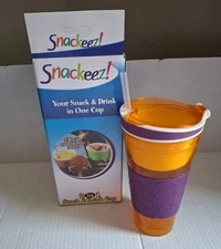 Snackeez 2-in-1- Orange/Purple With Straw