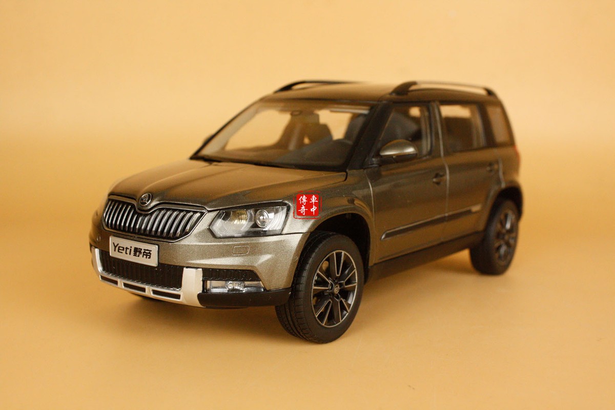 1/18 シュコダ Yeti 1/18 Scale For Volkswagen Skoda Yeti SUV Orange Diecast Car