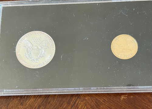 2000 U.S. MILLENNIUM TONED MS EAGLE AND PROOF SACAGAWEA DOLLAR SET IN HOLDER - Picture 9 of 10
