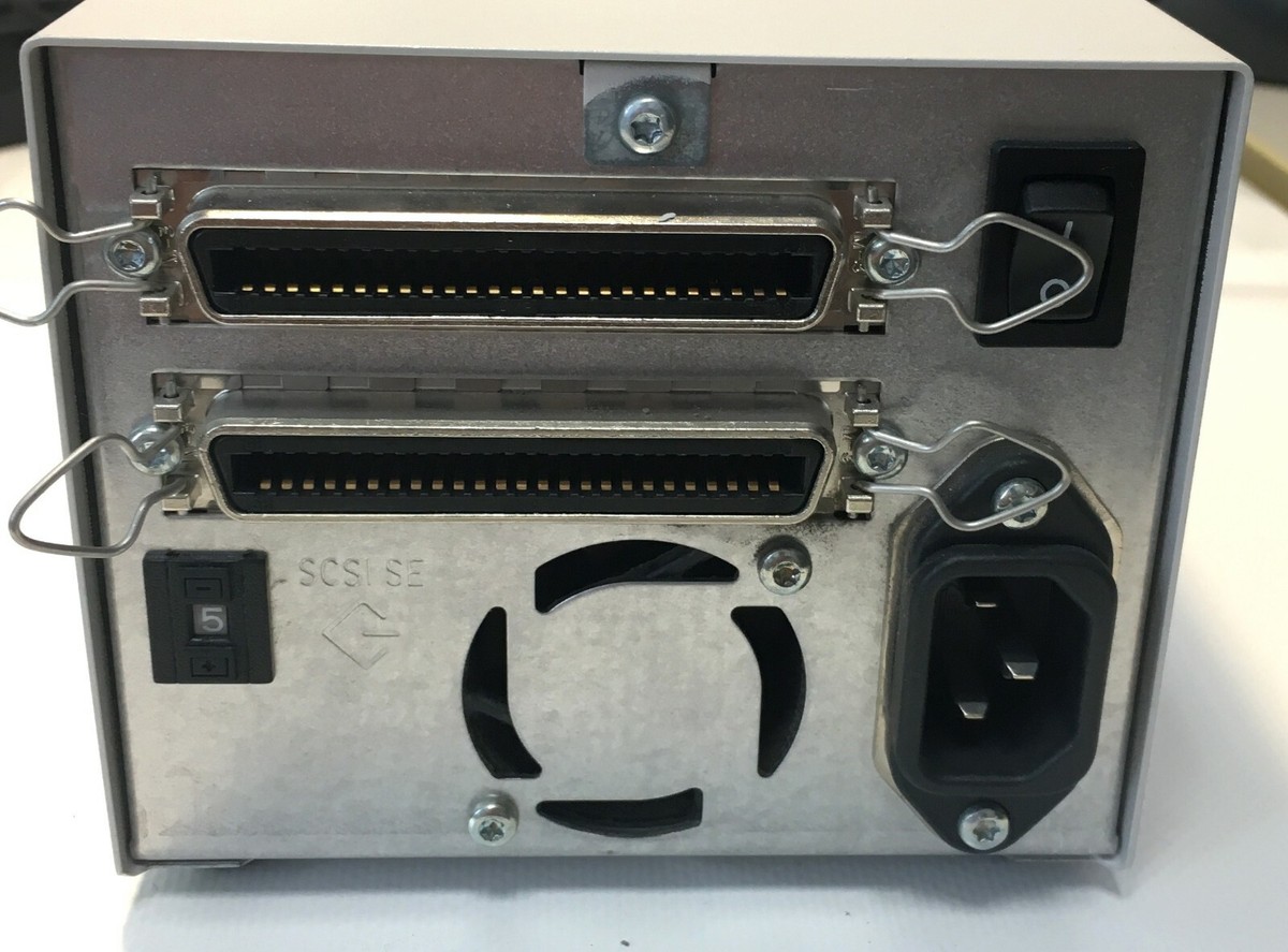 HP C1556D Surestore DAT24 DDS3 ドライブ HP Hewlett Packard SureStore Dat24 External Tape Drive