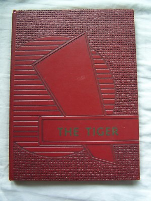 1955 GREEN FOREST HIGH SCHOOL YEARBOOK GREEN FOREST, ARKANSAS  THE TIGER