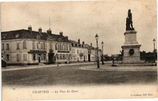 CPA CHARTRES-La Place des Epars (177729)