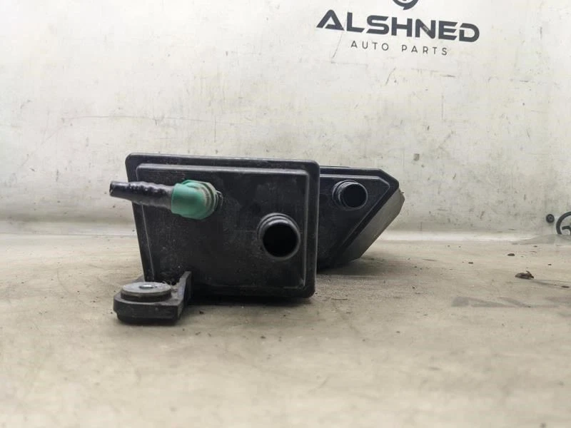 Bote de emisión evaporador de vapor de combustible Subaru Forester 2014-2018 42035FJ010 OEM Foto 4 de 4