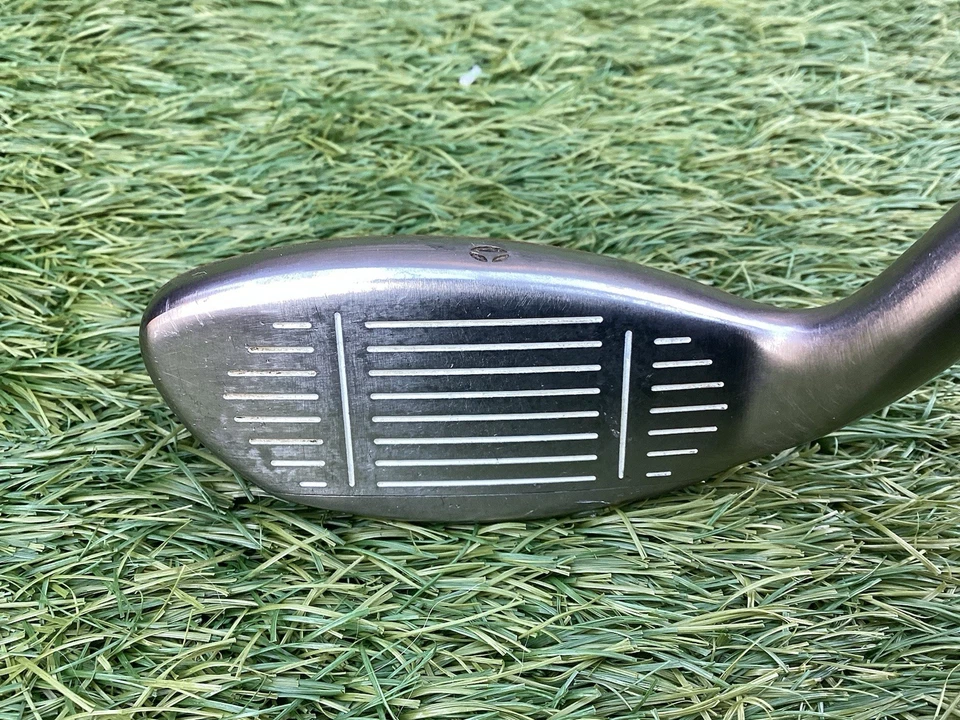 TAYLORMADE TITANIUM 21 DEGREE RH REGULAR BUBBLE SHAFT RESCUE CLUB - Image 3 of 4