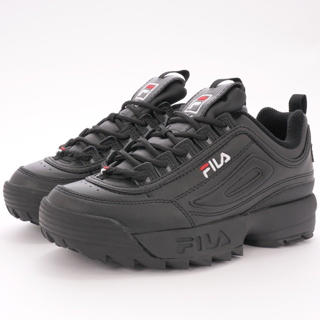 all black fila trainers