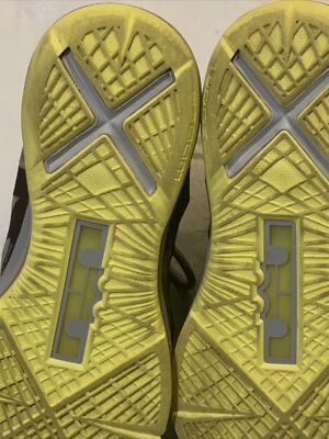 Nike Lebron 10 X Canary Yellow Diamond Men display picture 3