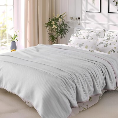 NIP! Queen Size SOFT Bed Blanket Pale Gray Channel Stitch Quilt
