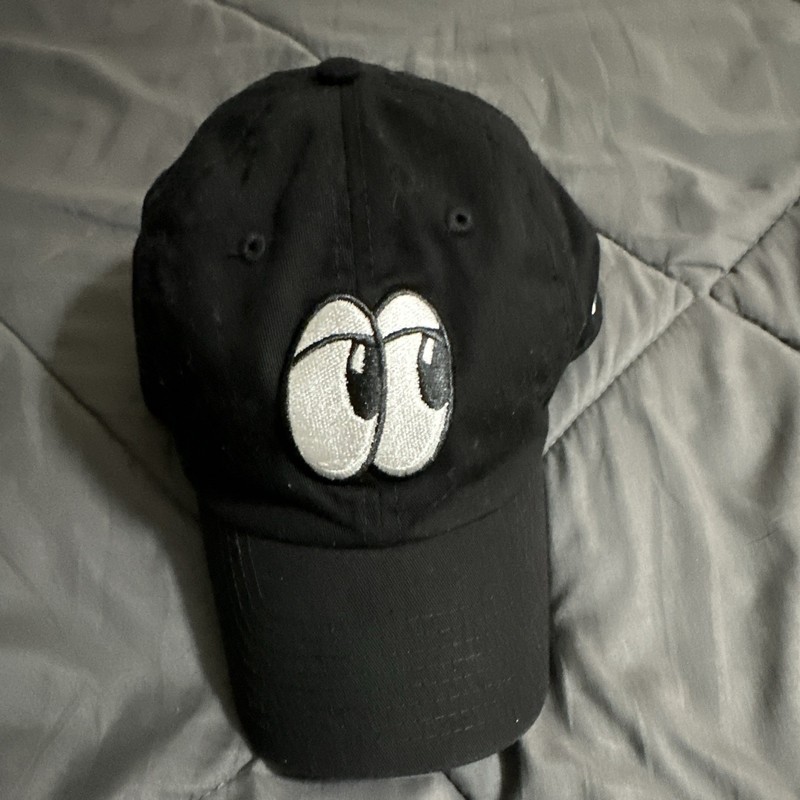 Eyeballs logo the Chattanooga Lookouts, which is the Double-A Minor League Reds