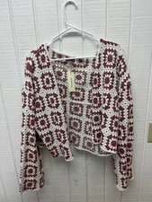 Francesca’s NWT Women’s Large 100% Cotton Quilted Knit Top White/Burgundy