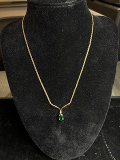 Beautiful 14k Gold Necklace With Emerald 16” 3grams