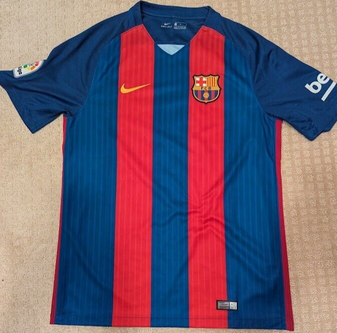 Men's 2016-2017 Gerard Pique Barcelona Home Jersey - Size M | eBay