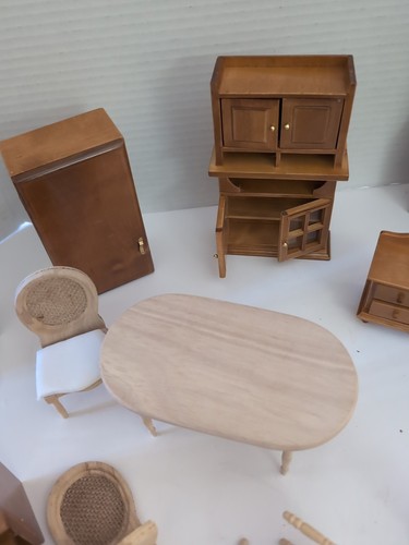 Konvolut Puppenmöbel aus Holz - Bild 7 von 13