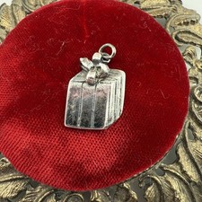 Sterling Silver 925 Gift Box Charm Bow 2.34g ...