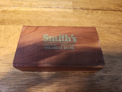 Smiths Medium Natural Arkansas Stone 4x2x1/2 & 8 X2x1 Stone Set