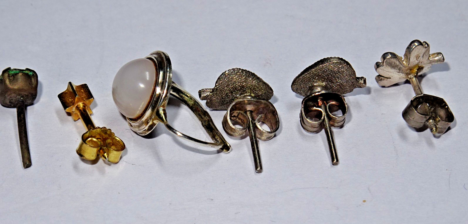 Single Earrings Bundle Collection Various Designs… - image 7