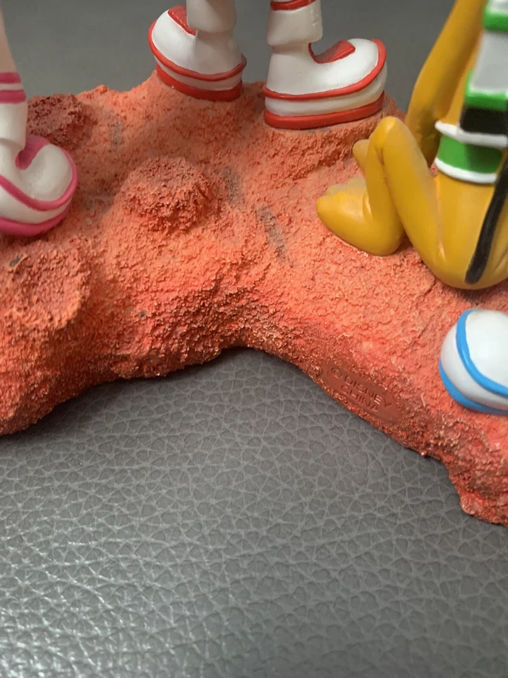 Conjunto raro de bonecos Disney EPCOT Mission Space Micky Pluto Bobble - Imagem 4 de 4