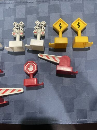 Fisher Price Geo Trax Replacement Traffic Road Signs Lot of 9 - Picture 3 of 7