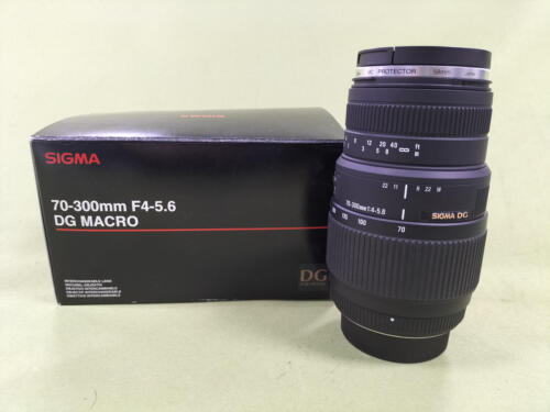 Sigma 70-300Mm F4-5.6Dg Macro Lens - Picture 1 of 11