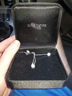 Diamant Feuer Halskette und Ohrringe 