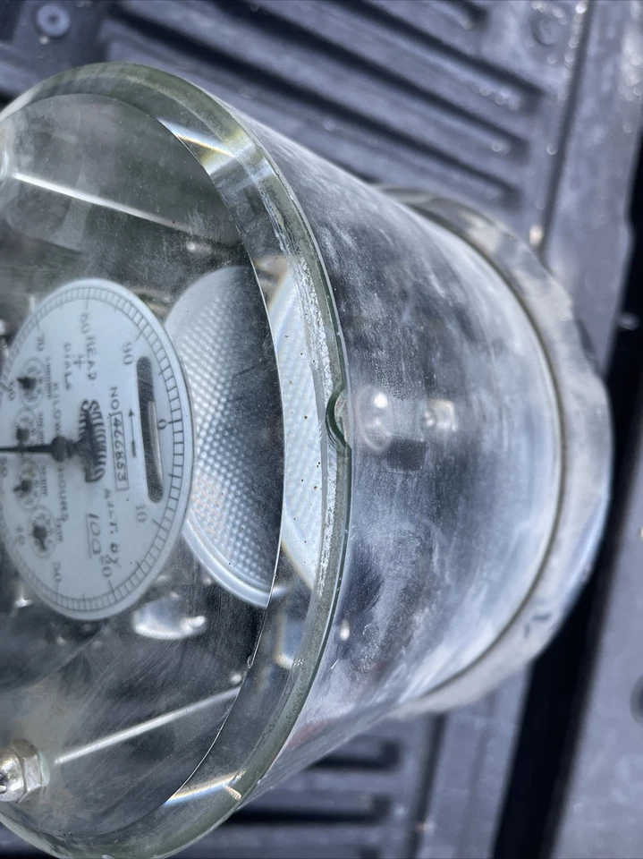 SANGAMO WATTHOUR METER D 5 Chips on Glass On Corner As Pictured - Image 3 of 4