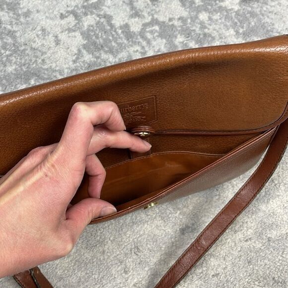 Vintage Burberry Burberrys Brown Pebbled Leather Crossbody Vintage Burberry Burberrys Brown Pebbled Leather Crossbody