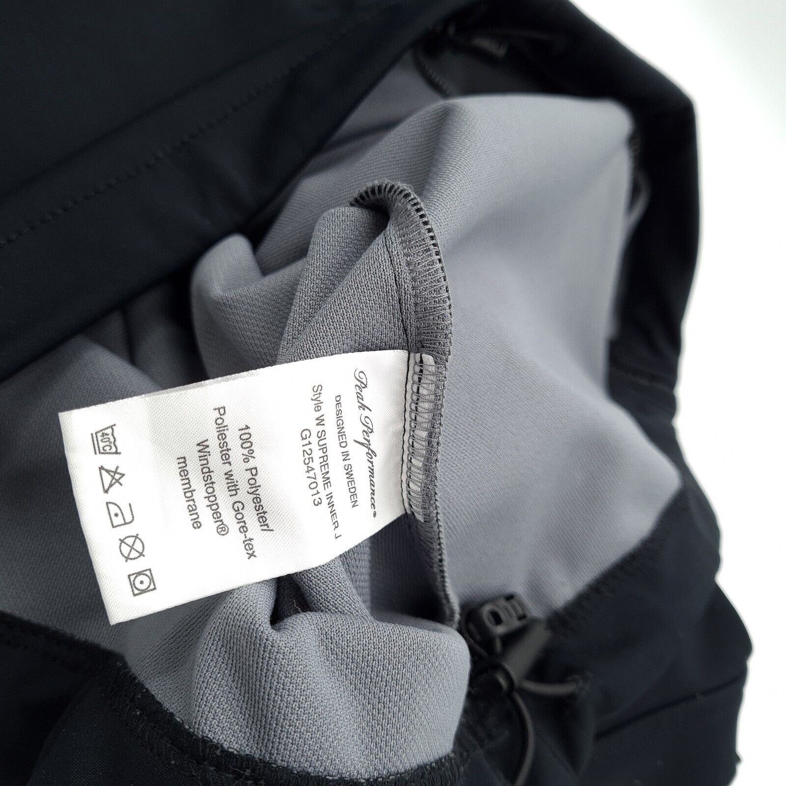 Peak Performance Windstopper Softshell Jacket Bre… - image 6