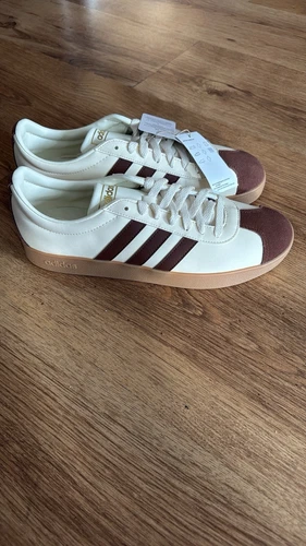 Scarpe da ginnastica Adidas unisex VL Court 2.0 nuove con etichetta Uk9