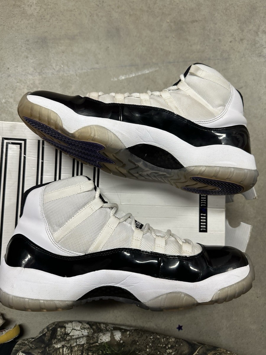 Air Jordan 11 Retro Concord 2011 Black White Playoff - Size 12