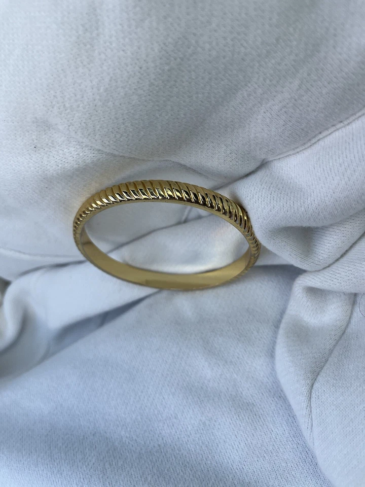 LILLY PULITZER Signed 2015 Yellow Gold Tone "Jungle" Collection Bangle Bracelet - Image 4 of 4