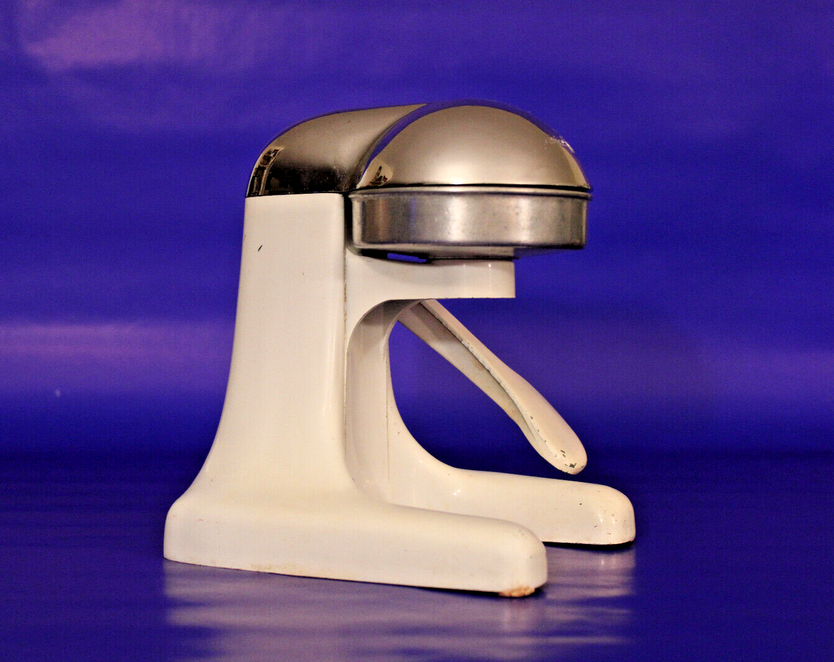 キッチン家電 Juicer King Vintage Juice King - White and Chrome Juicer - Great Gift for