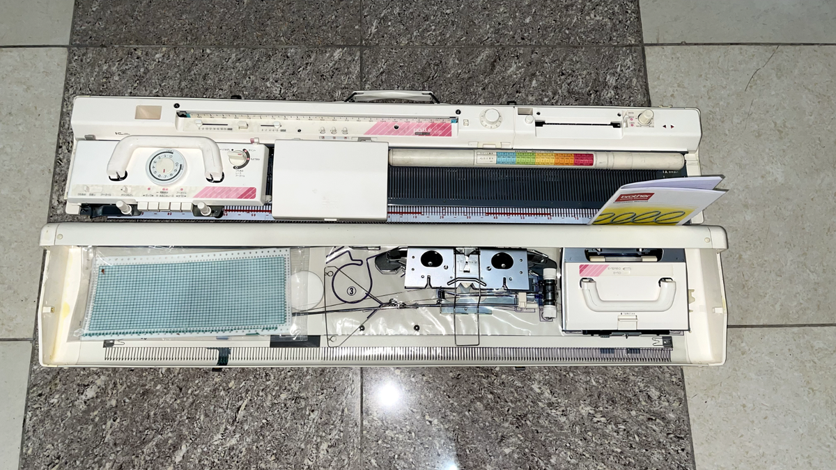 ブラザー編み機 パリエAⅡ KH-893 Brother ブラザー KH-893